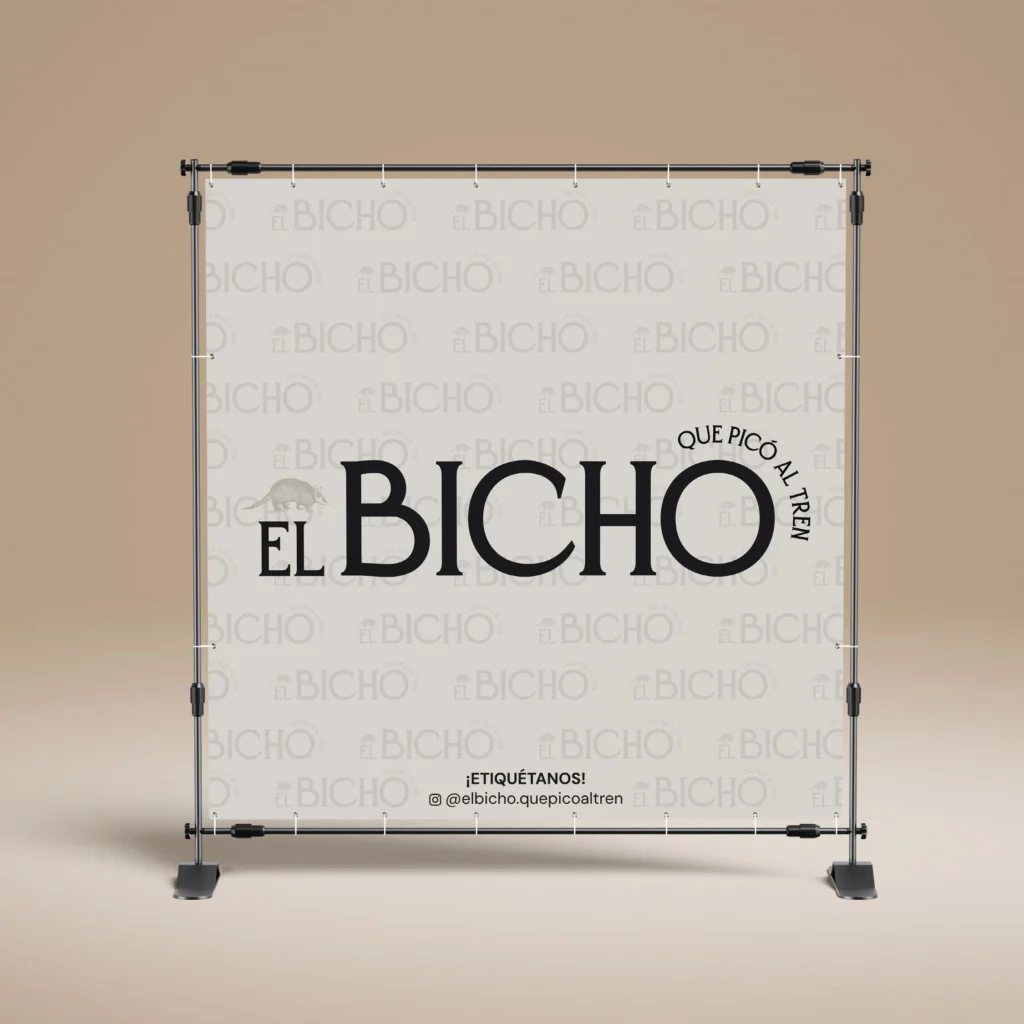 Photocall de El Bicho que Picó al Tren desarrolla por Kliché Marketing y Publicidad