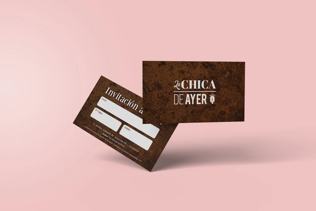 Tarjetas de La Chica de Ayer por Kliché Marketing y Publicidad